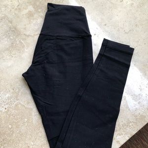 Lululemon wunderunder high rise legging, size 6